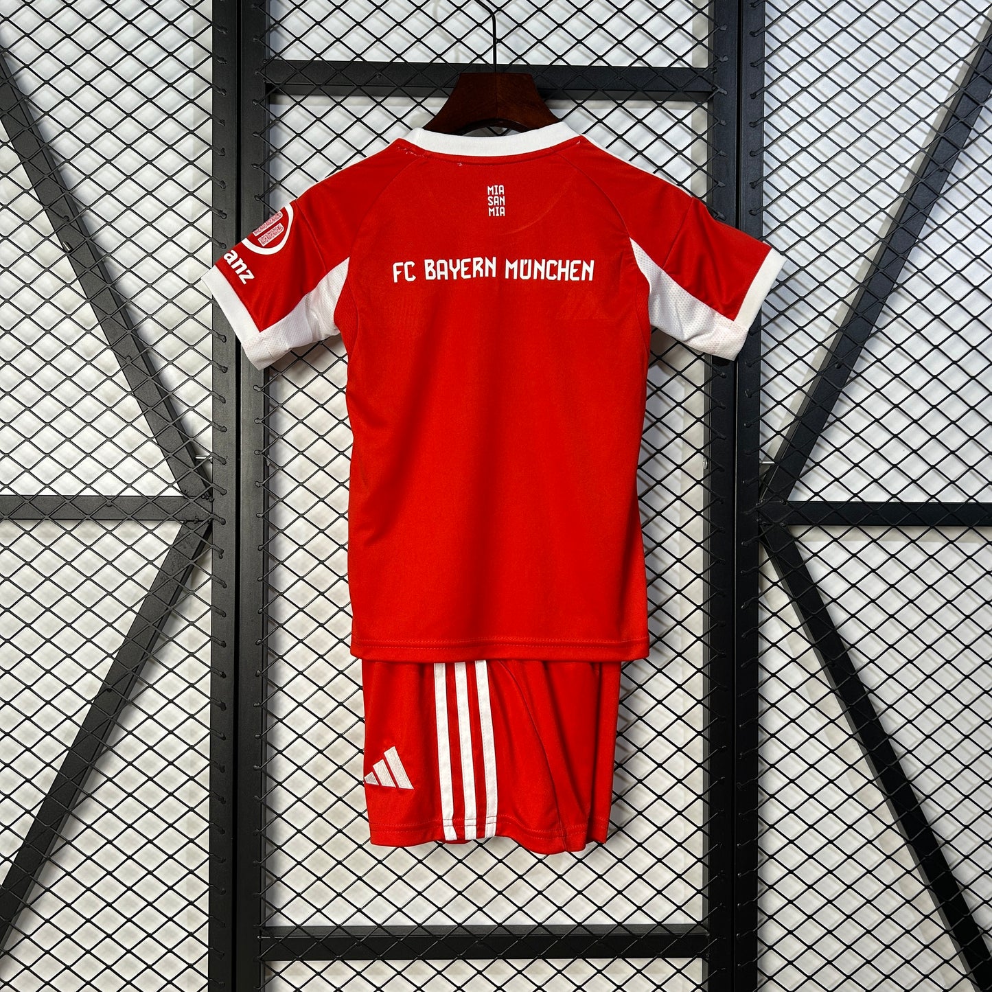 UNIFORME NIÑO BAYERN MUNICH LOCAL 2025/2026