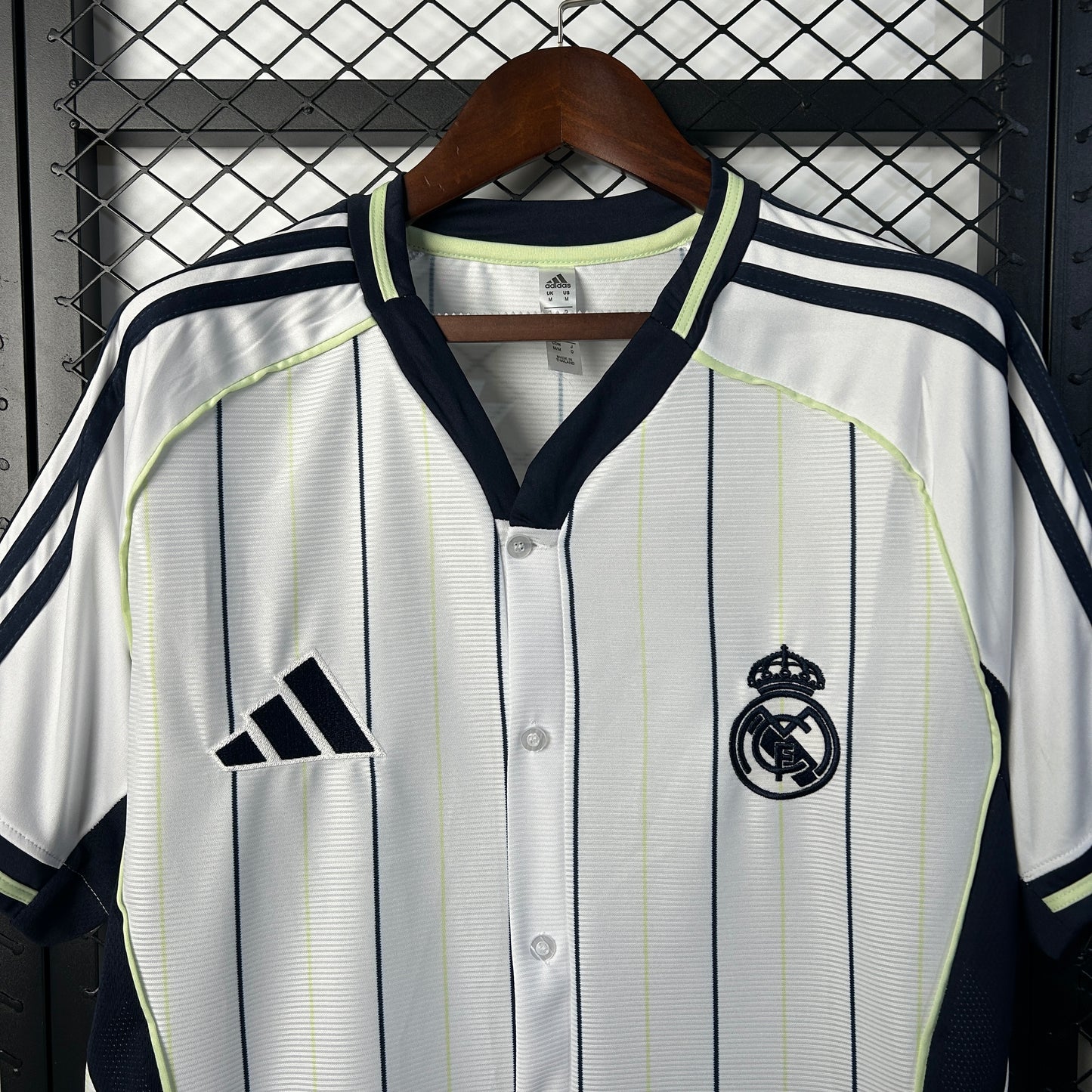 CAMISETA REAL MADRID BEISBOLERA 2025/2026