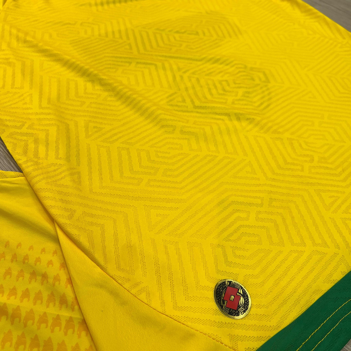 CAMISETA ATLÉTICO BUCARAMANGA LOCAL 2025