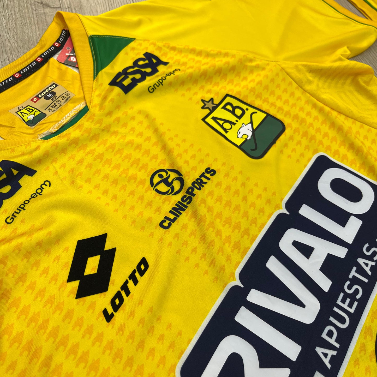 CAMISETA ATLÉTICO BUCARAMANGA LOCAL 2025