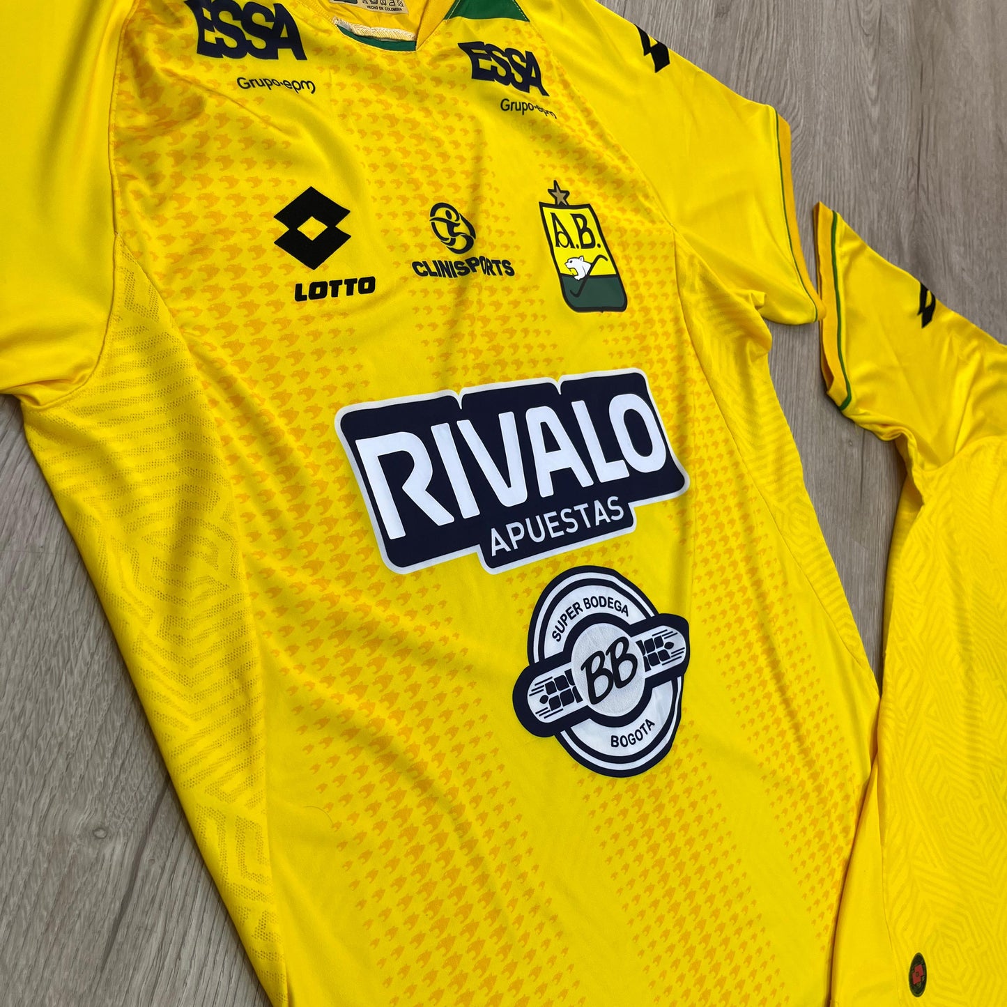 CAMISETA ATLÉTICO BUCARAMANGA LOCAL 2025