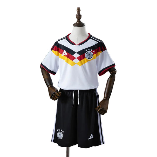 UNIFORME NIÑO ALEMANIA LOCAL MUNDIAL 2026