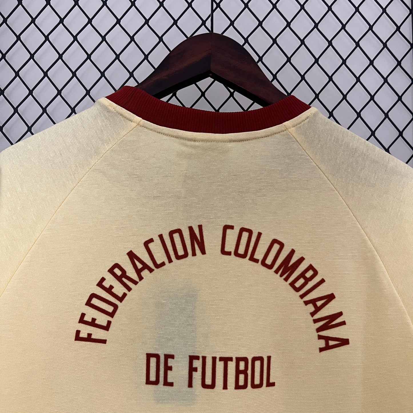 CAMISETA SELECCIÓN COLOMBIA RETRO 2023/2024