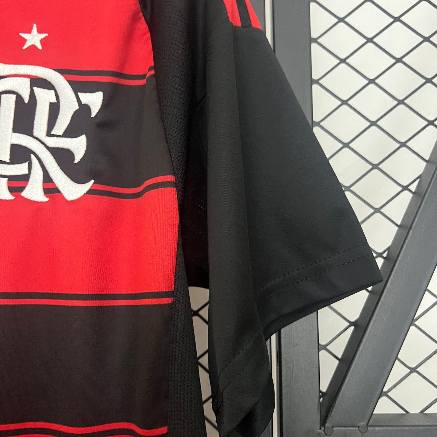 CAMISETA FLAMENGO LOCAL 2025/2026