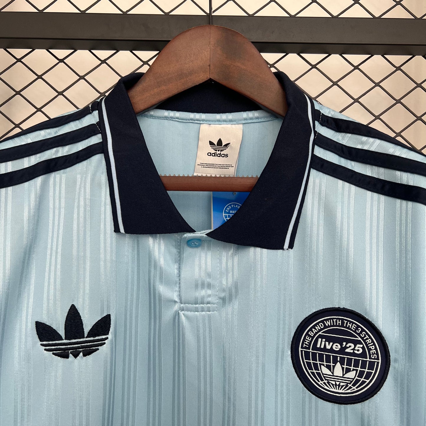 CAMISETA OASIS TOUR AZUL