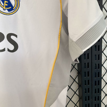 CAMISETA REAL MADRID LOCAL VERSIÓN HINCHA 2025/2026