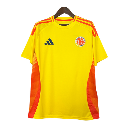 CAMISETA SELECCIÓN COLOMBIA LOCAL 2024 TIPO HINCHA