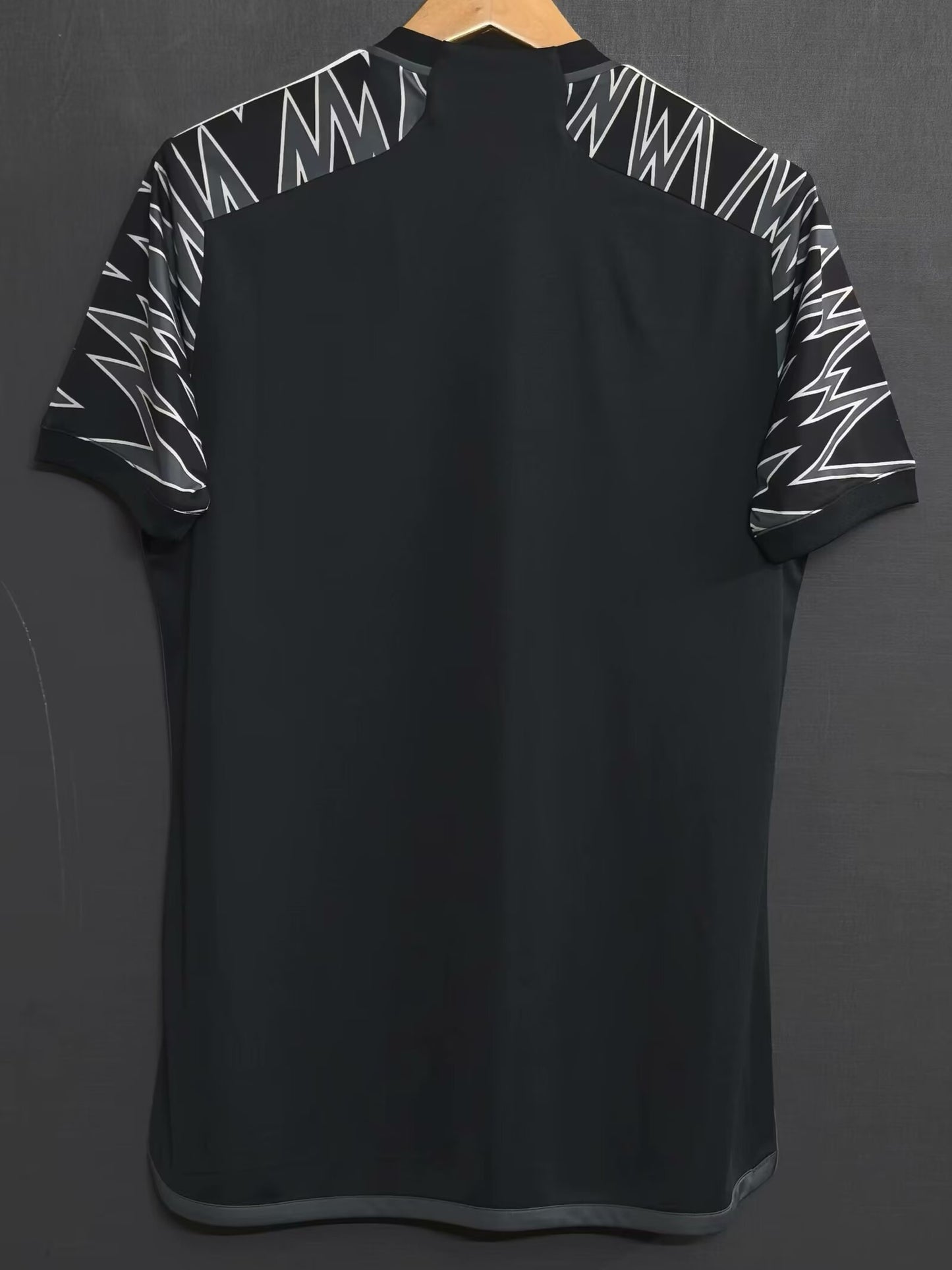 CAMISETA ATLETICO MINEIRO ALTERNATIVA 2024/2025