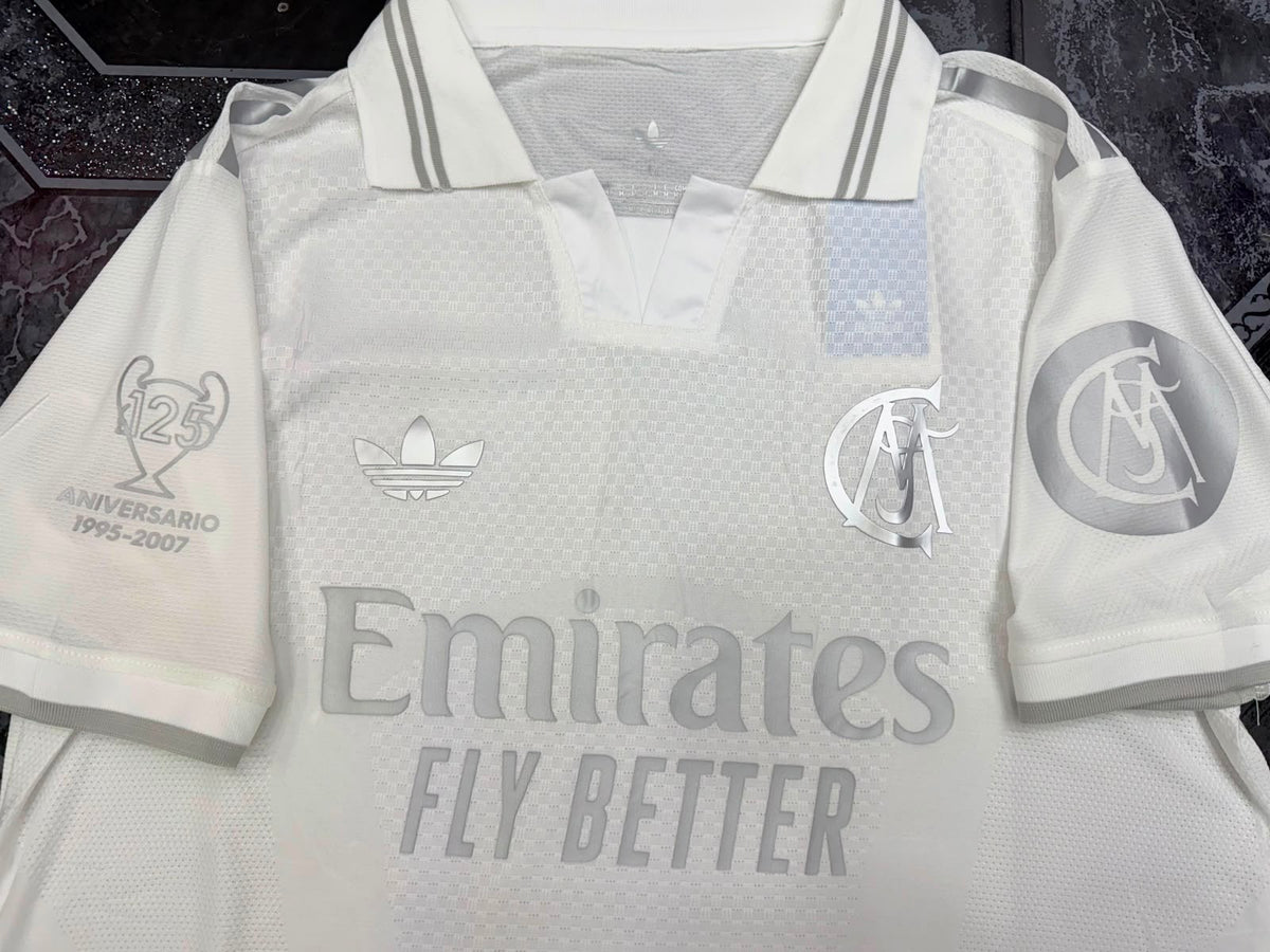 CAMISETA REAL MADRID EDICIÓN ESPECIAL 125 AÑOS