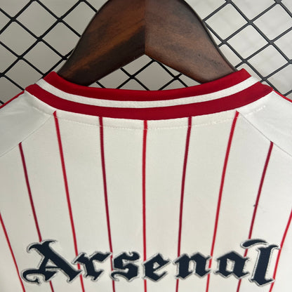 CAMISETA ARSENAL BEISBOLERA 2025/2026