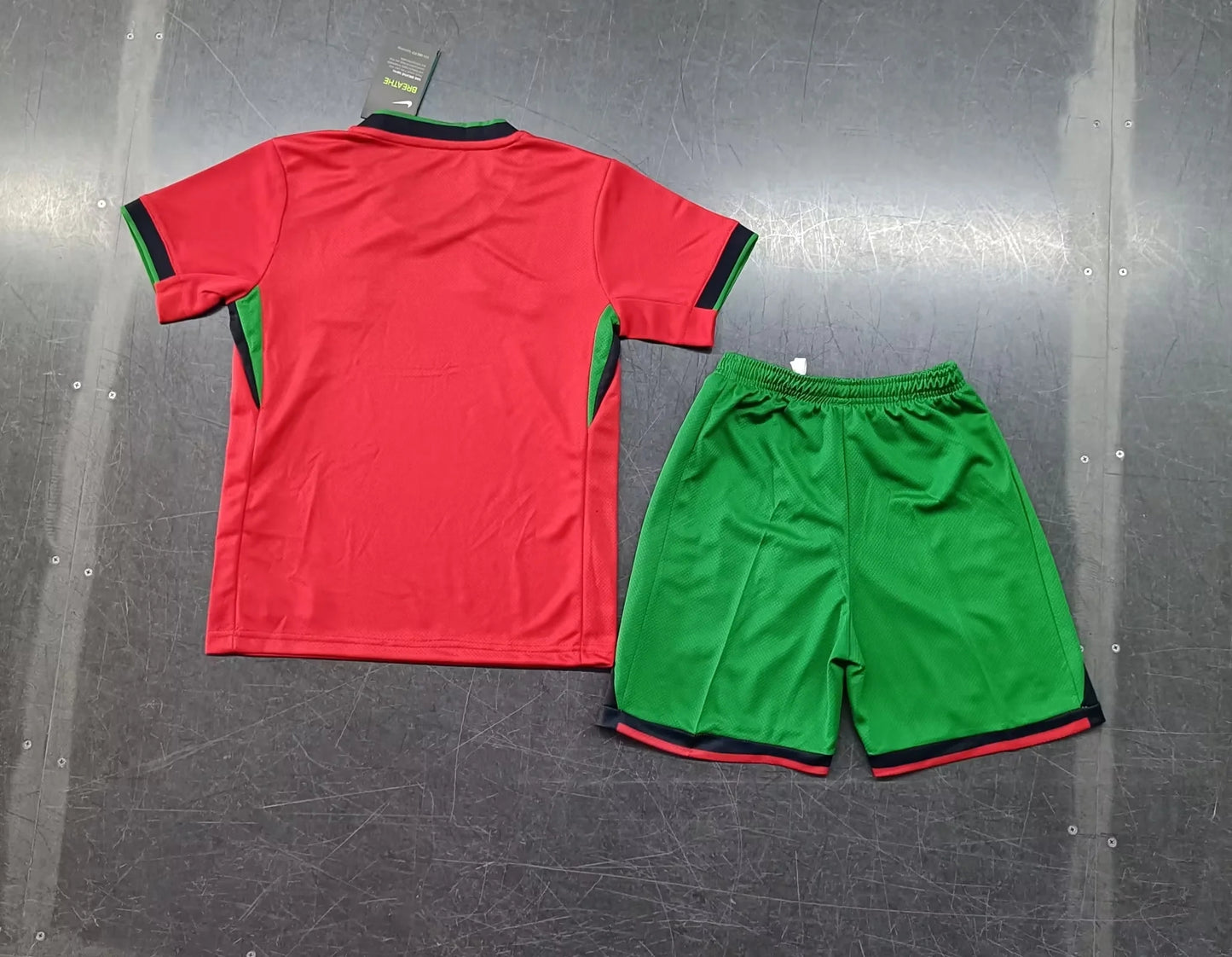 UNIFORME NIÑO SELECCIÓN PORTUGAL 2024 LOCAL